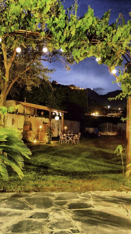 Casa Vacanze Borgo Borghese Sant'Alessio Siculo Luaran gambar