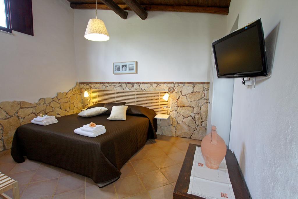 Casa Vacanze Borgo Borghese Sant'Alessio Siculo Bilik gambar